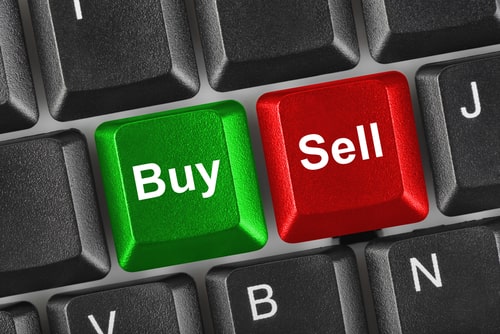 Keyboard with green Buy key and red Sell key symbolizing online trading or e-commerce