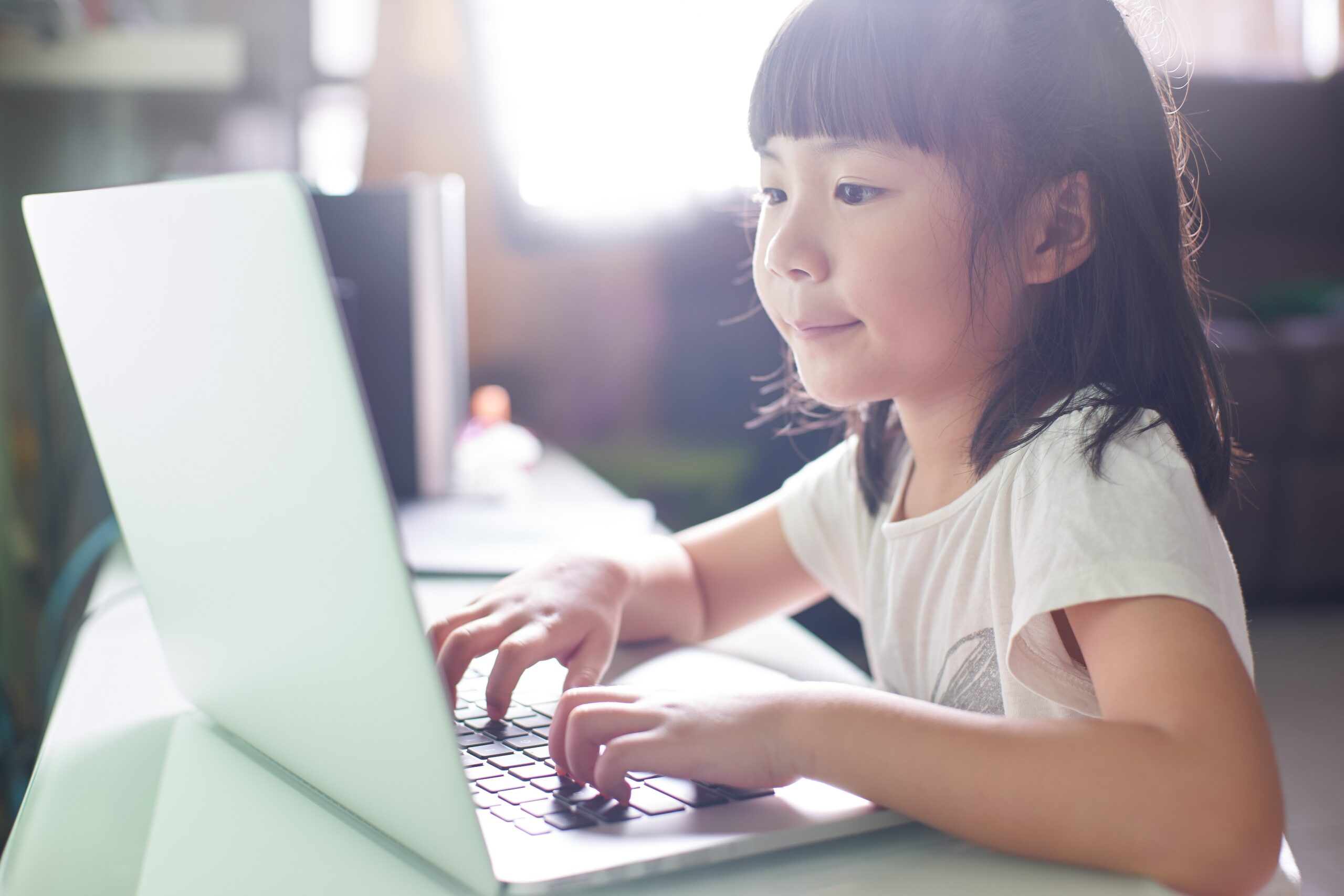 3 Tips To Safeguard Kids Online